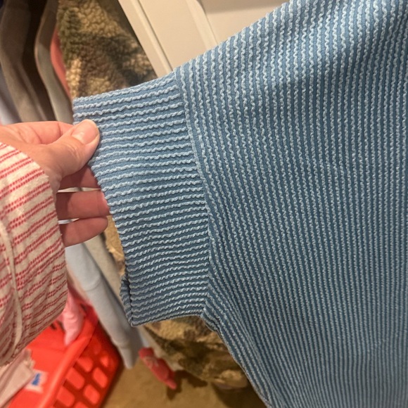 ANDREE BY UNIT Blue Knit Blouse - Picture 4 of 5